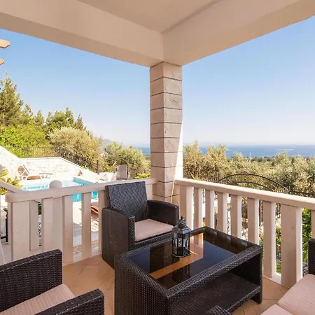 Ferienhaus Mit Privatpool Fuer 6 Personen Ca 101 Qm In Stankovic Bei Orebic, Dalmatien Sueddalmatien *