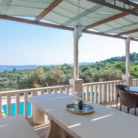 Hébergement de vacances Ferienhaus Mit Privatpool Fuer 6 Personen Ca 101 Qm In Stankovic Bei Orebic, Dalmatien Sueddalmatien *