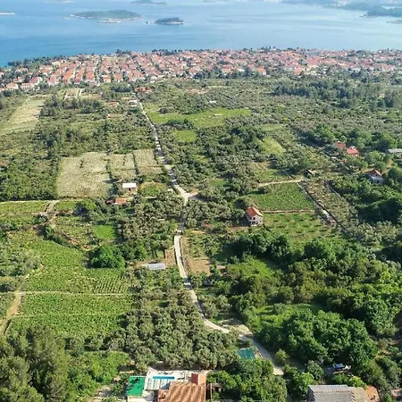 Hébergement de vacances Ferienhaus Mit Privatpool Fuer 6 Personen Ca 101 Qm In Stankovic Bei Orebic, Dalmatien Sueddalmatien *