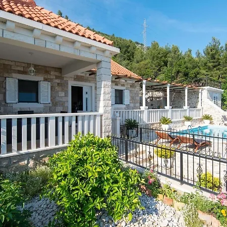 بيت للعطل Ferienhaus Mit Privatpool Fuer 6 Personen Ca 101 Qm In Stankovic Bei Orebic, Dalmatien Sueddalmatien *